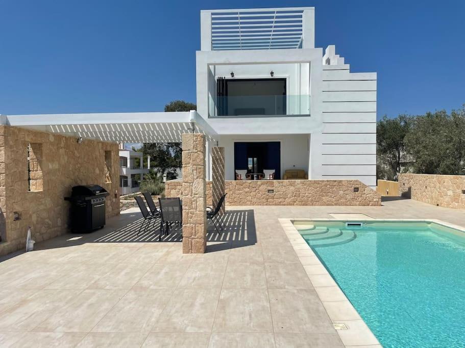 Souvala /Aegina. Excellent location Luxury villa. Vathí Esterno foto
